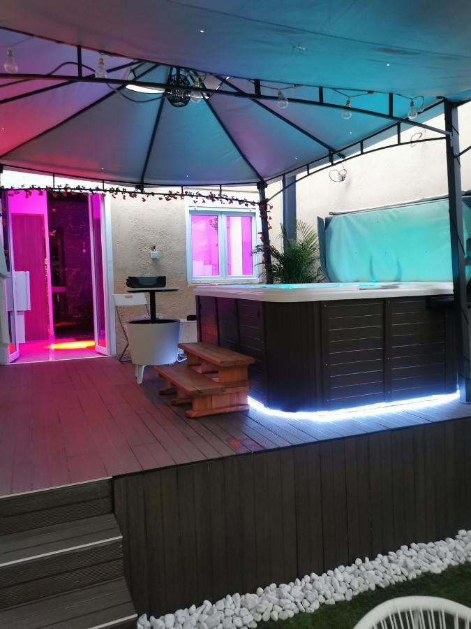 빌뢰르반 Lyon Superbe Jacuzzi Vue Sur Jardin 아파트 외부 사진